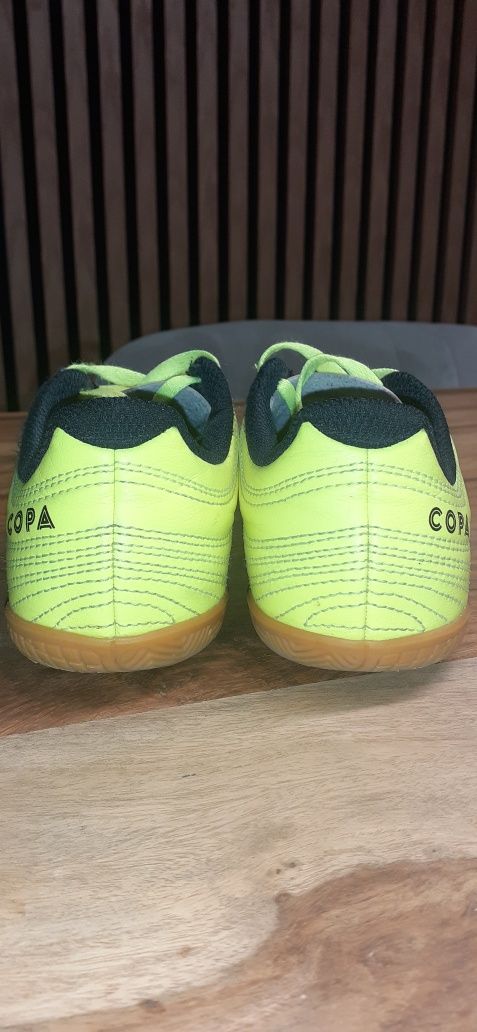 Halówki Adidas Copa r. 32