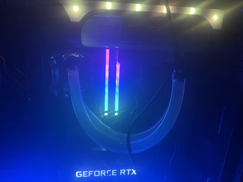 PC 3090 +I9 9900k OC 5.0ghz +Asus ROG Maximus XI WiFi +AIO +DDR4 32GB