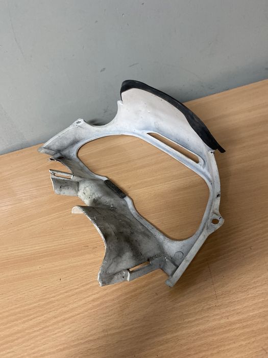 Honda CBR 1000F SC22 osłona Licznika zegarów owiewka przednia czaszy