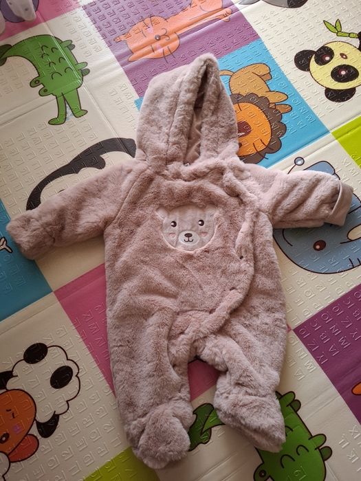 Дитячий комбінзон,стан новий ні разу не вдягнули(виросли).Розмір 62