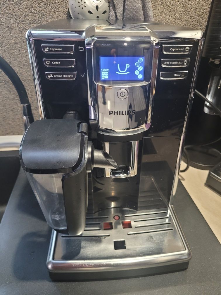 Automatyczny ekspres do kawy PHILIPS LATTE GO EP 5330
