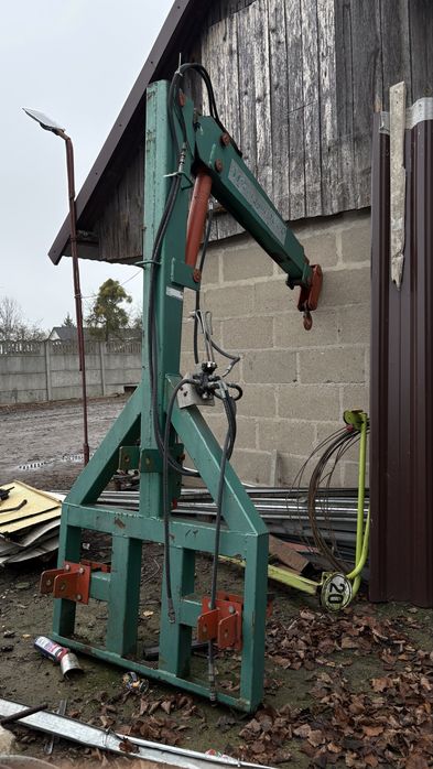 Ładowacz/podnośnik big bag do rozsiewacza