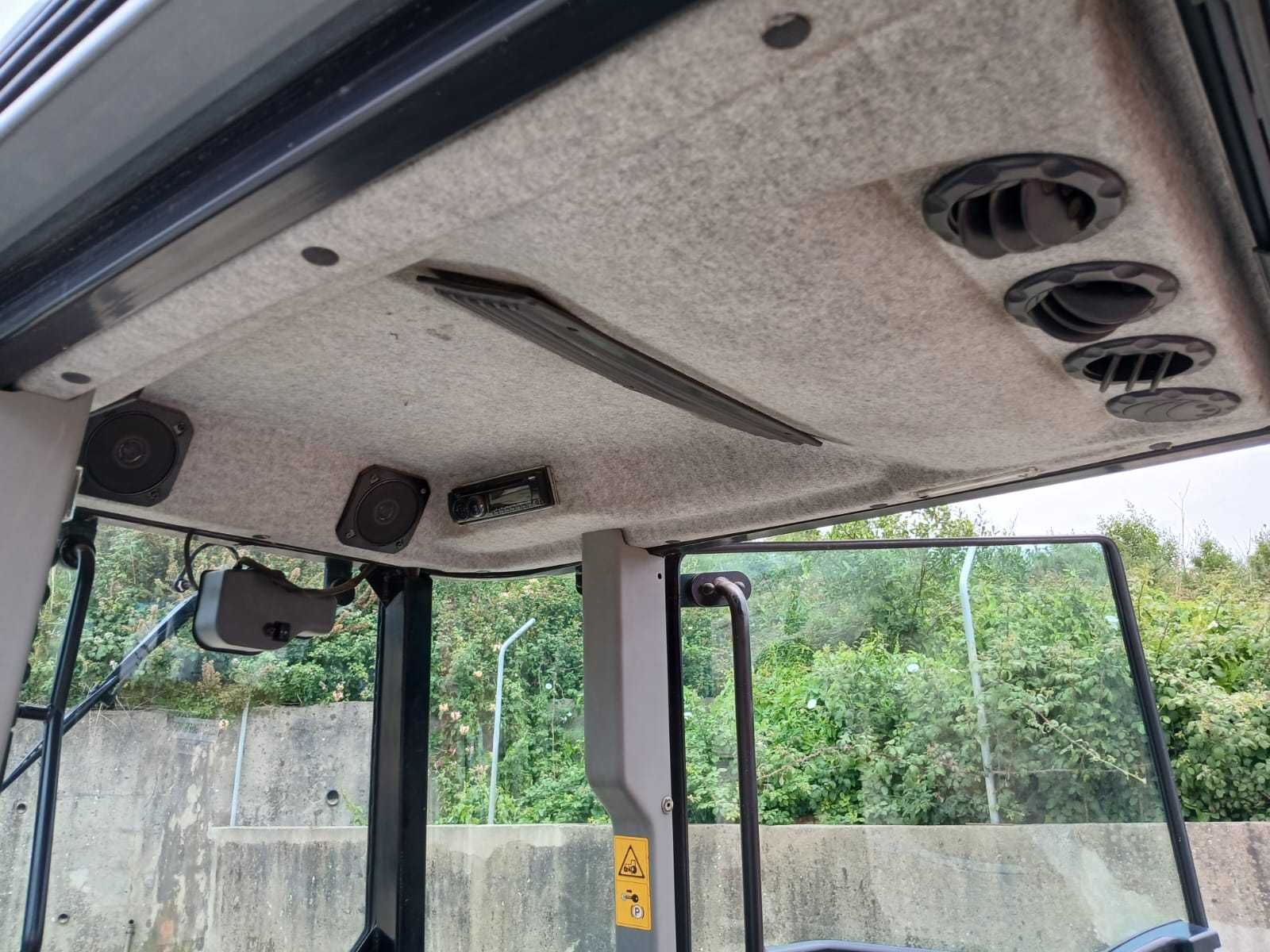 2012 Massey Ferguson 3635 V trator vinhateiro 80cv