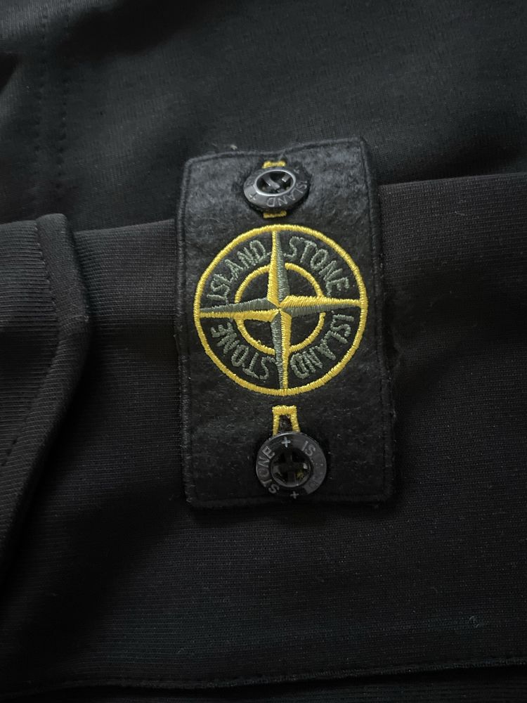Dres Meski Stone Island