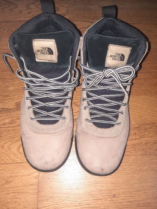 Зимові черевики The North Face. 42 розмір.
