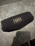 JBL Charge 5 + kabel