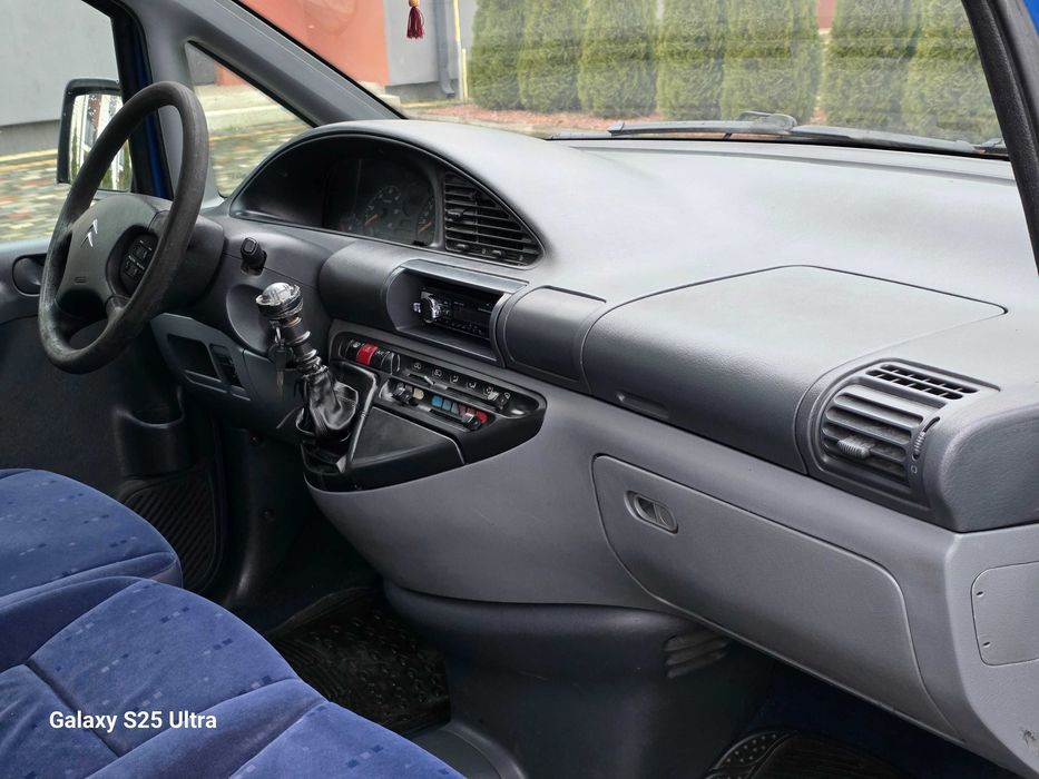 Оригінальний пасажир Citroen Jumpy 2005року 2.0д в рідній фарбі