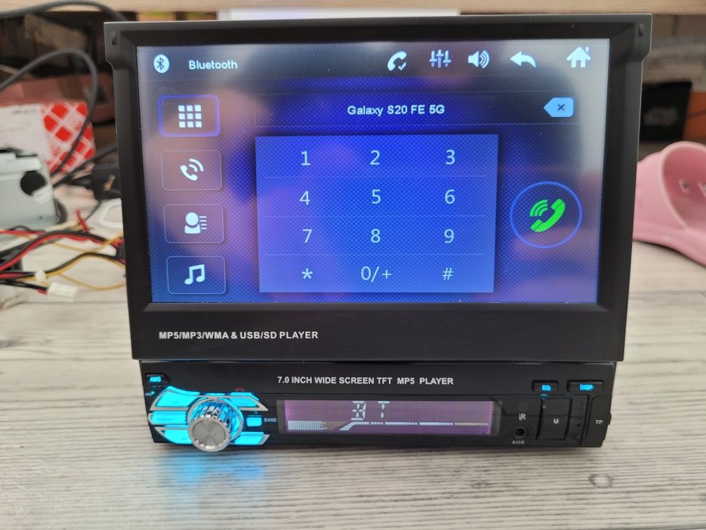 Radio samochodowe z wysuwanym ekranem BLUETOOTH,USB,AUX,SD,AV-IN + pil