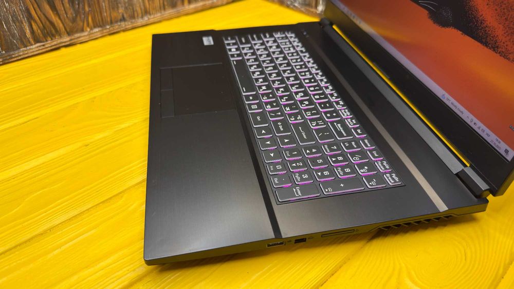 Надійний Геймерський Ноутбук Clevo NH77DC /i7-10750H/GTX 1660 TI 6 GB