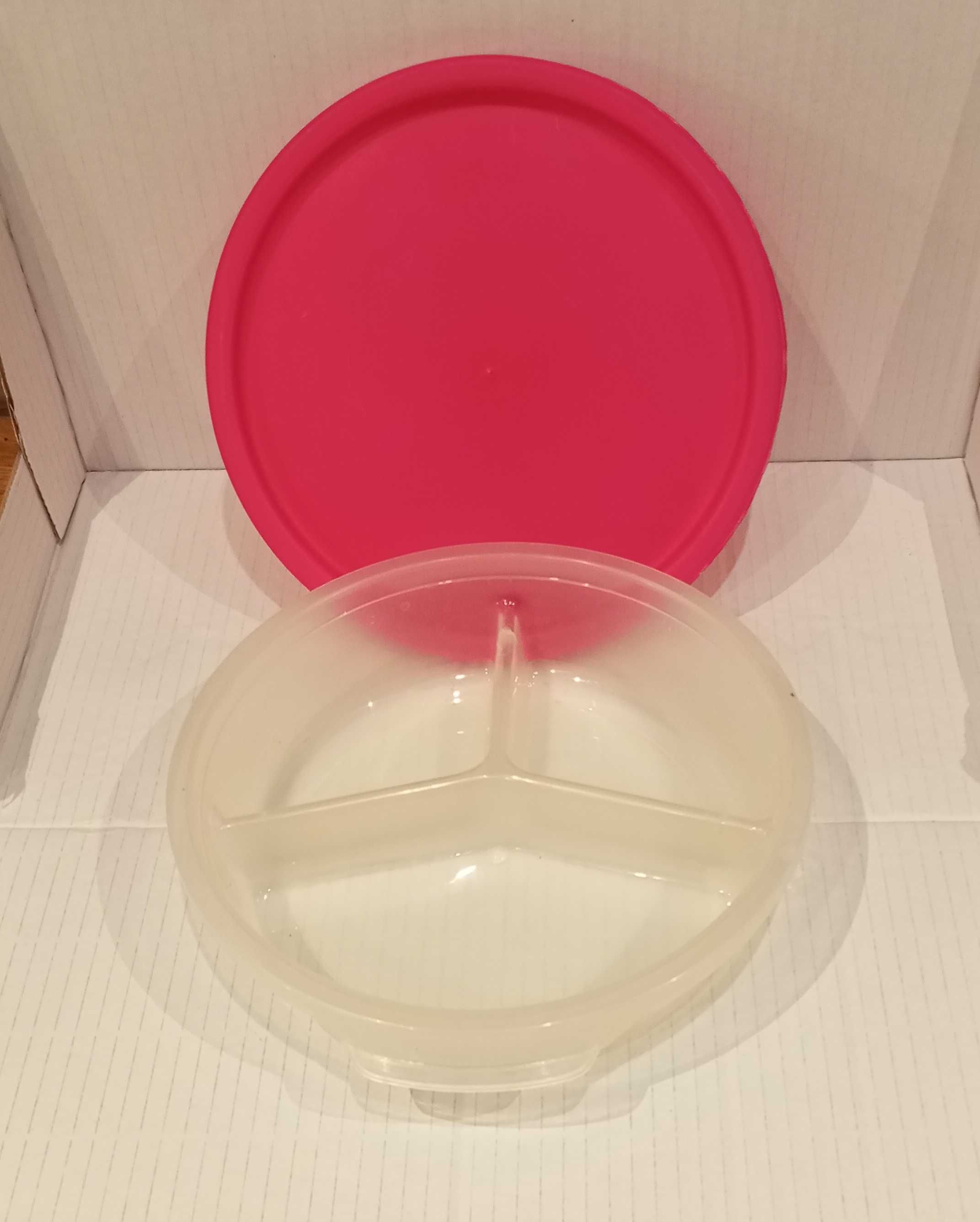 Plastikowy pojemnik obiadowy z przegródkami
