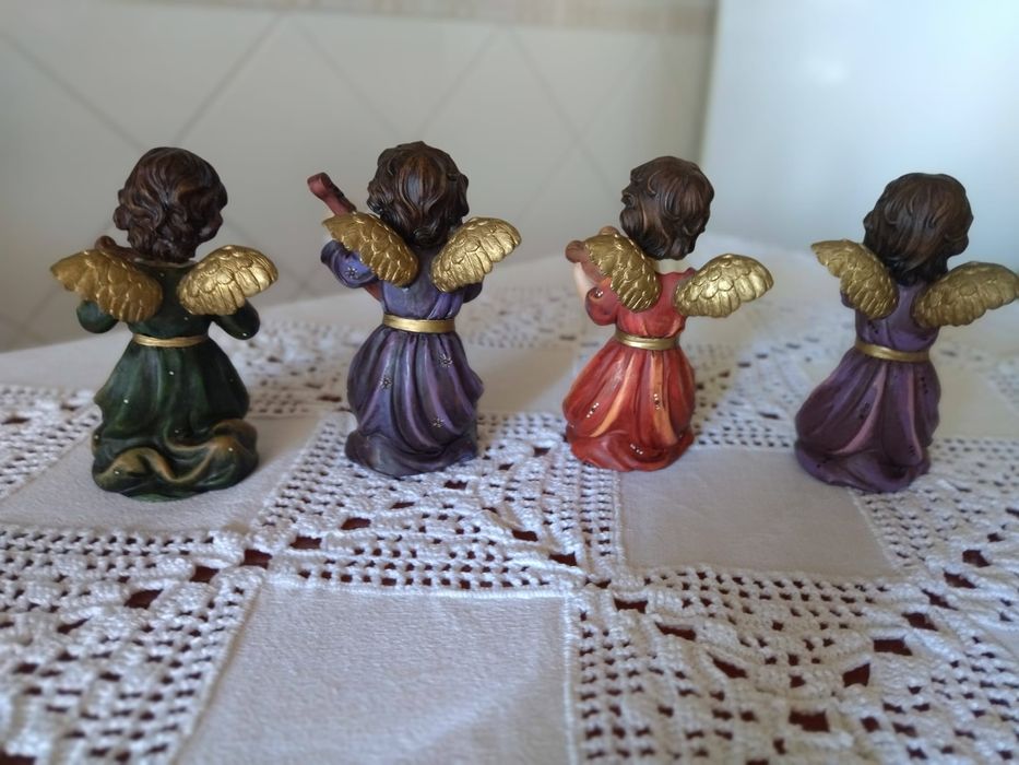Conjunto de 4 anjos em marfinite