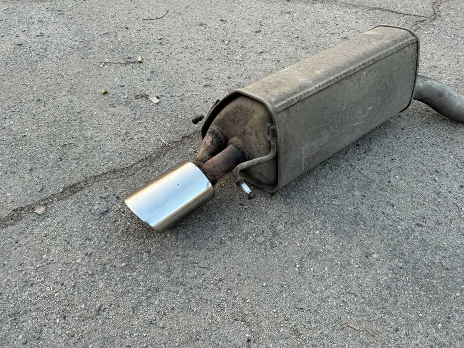 Оригінальний глушник, вихлоп на Mercedes W203 C-Class W209 CLK