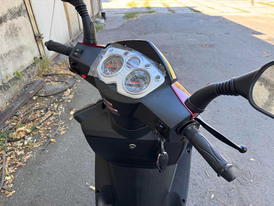 Скутер-мопед новий Evolution 150сс