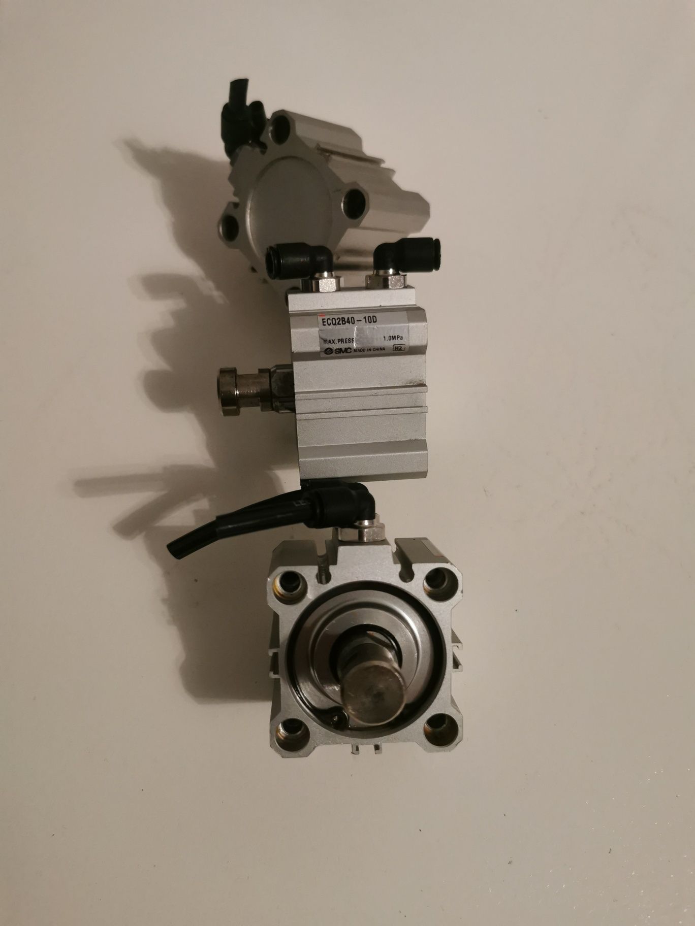 SMC ECQ2B40-10 siłownik
