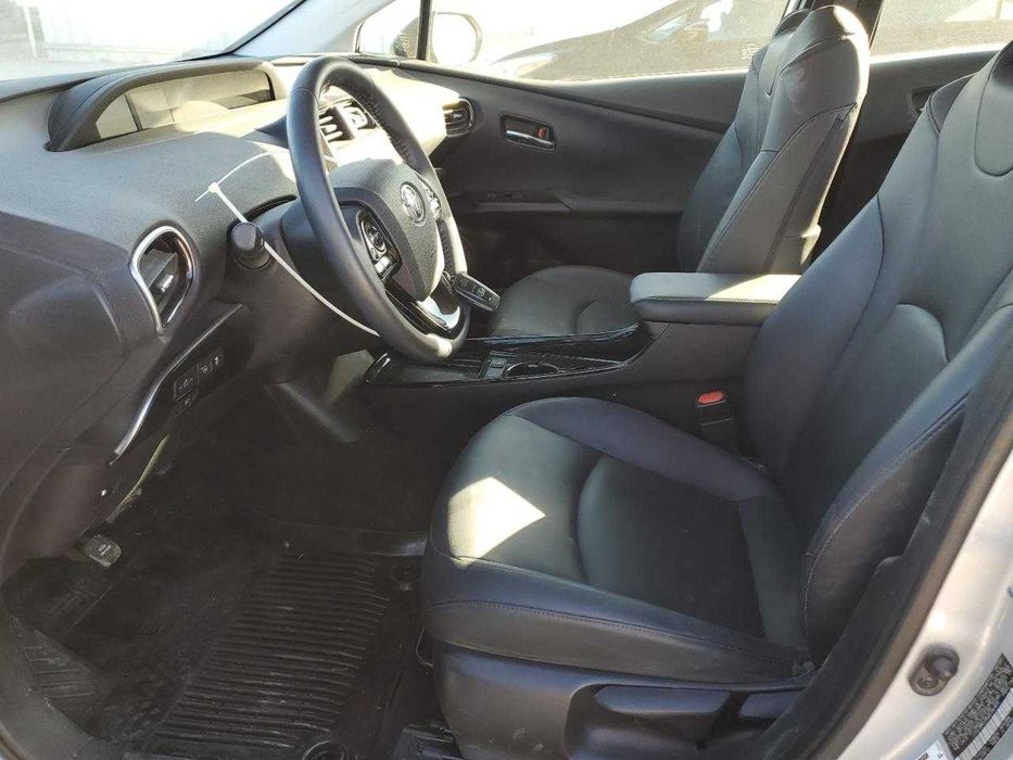 Toyota Prius LE 2022