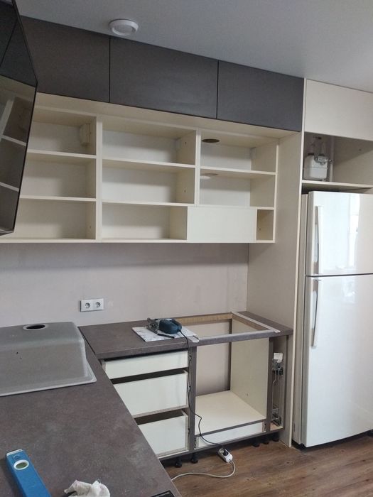 Сборка/разборка мебели. Ремонт мебели.