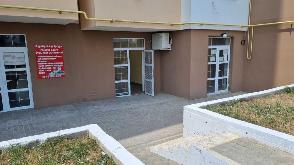 Сдам в аренду. Помещение на 2-е стороны. Сахарова. Парковка