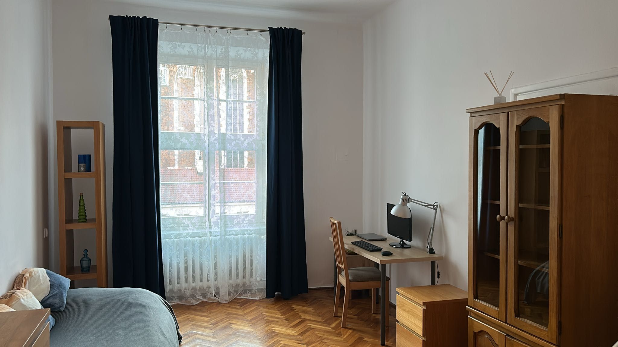 Do wynajęcia jasne mieszkanie 47m2, dwu  pok. z widokiem na Mały Rynek