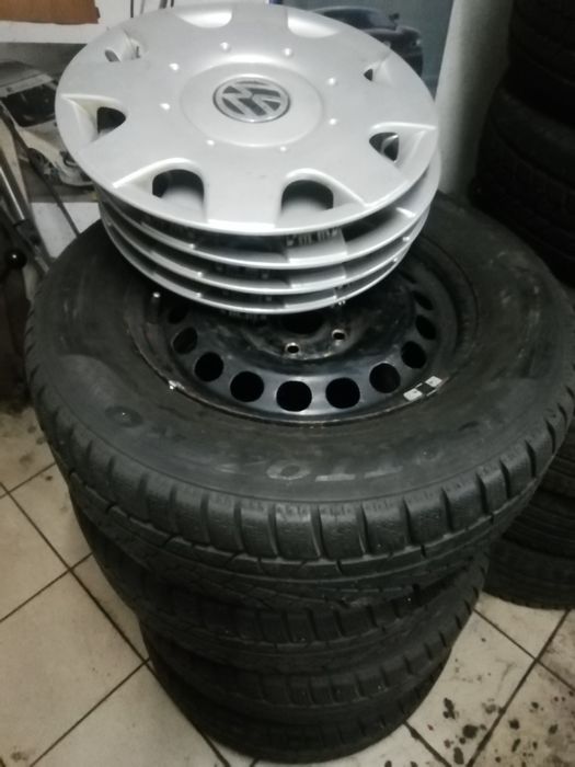 Koła 215/65/16 felgi opony 5x112 kołpaki vw zima zimowe Pirelli