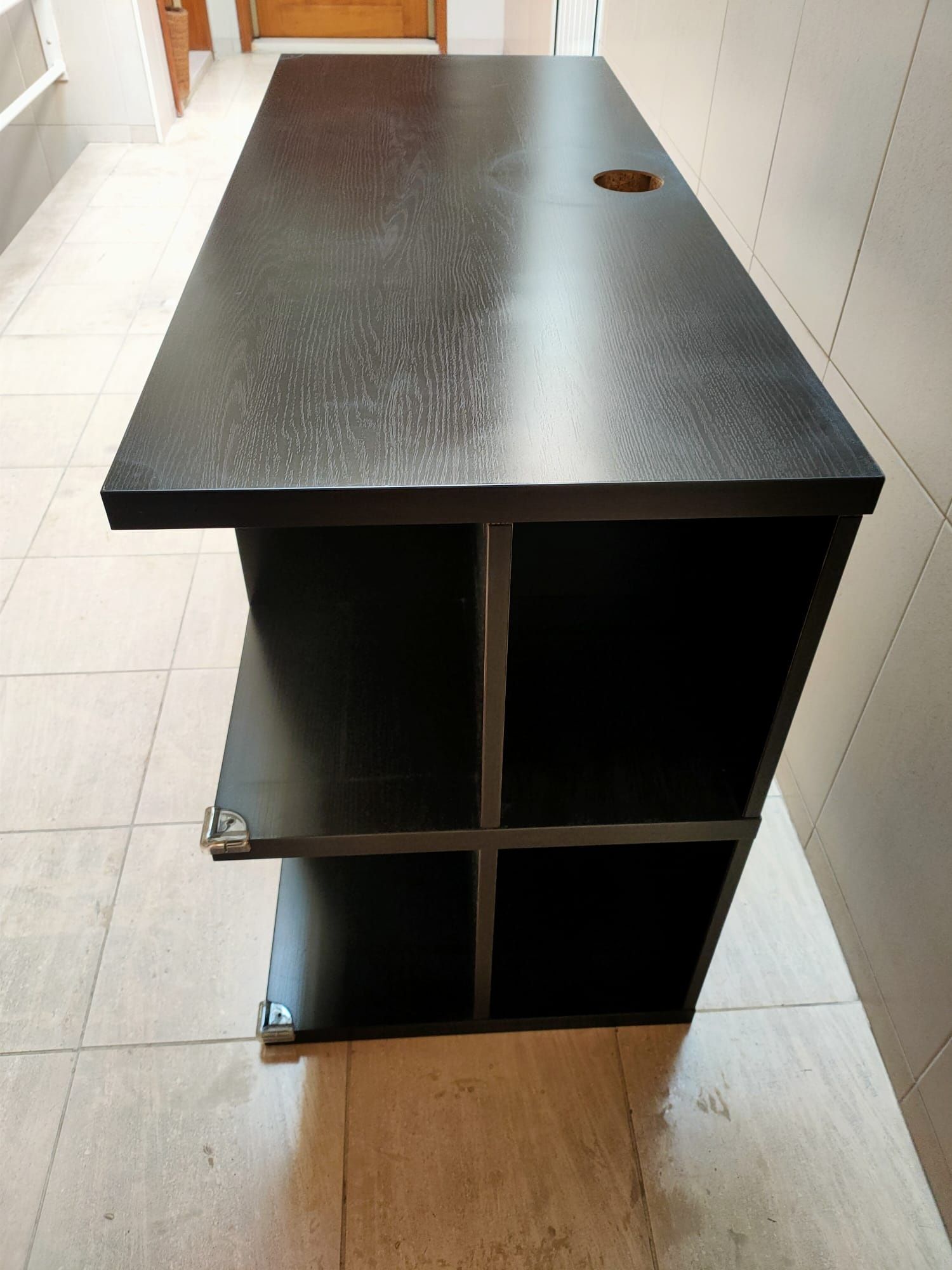Secretaria como nova