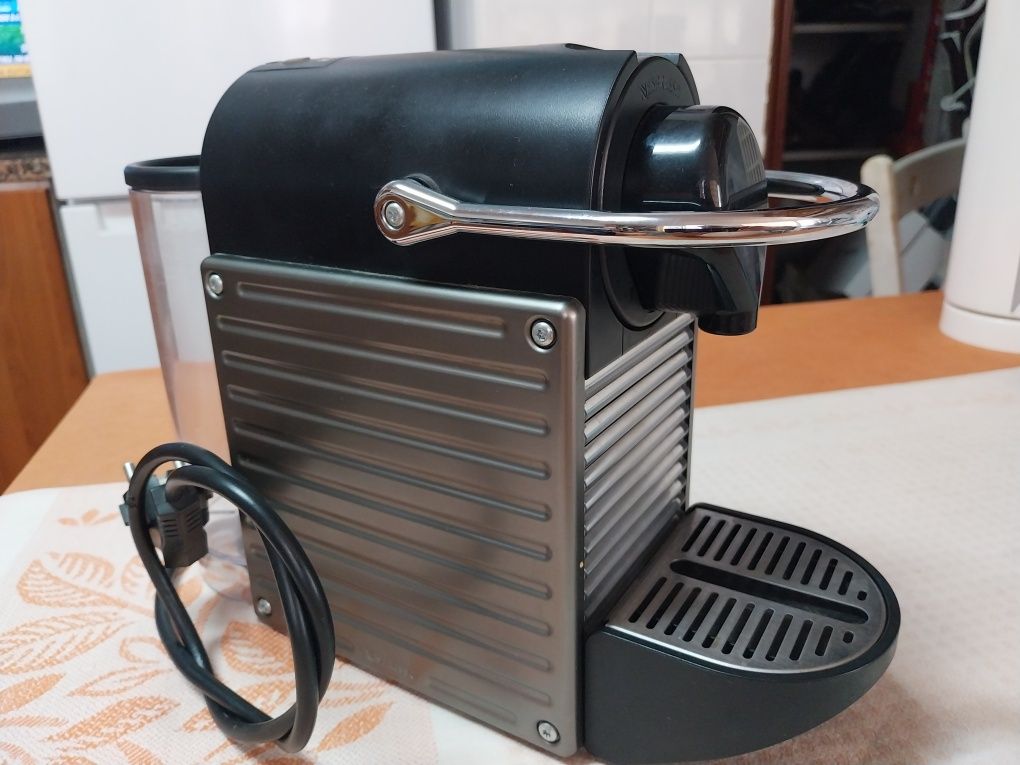 Máquina café nespresso krups