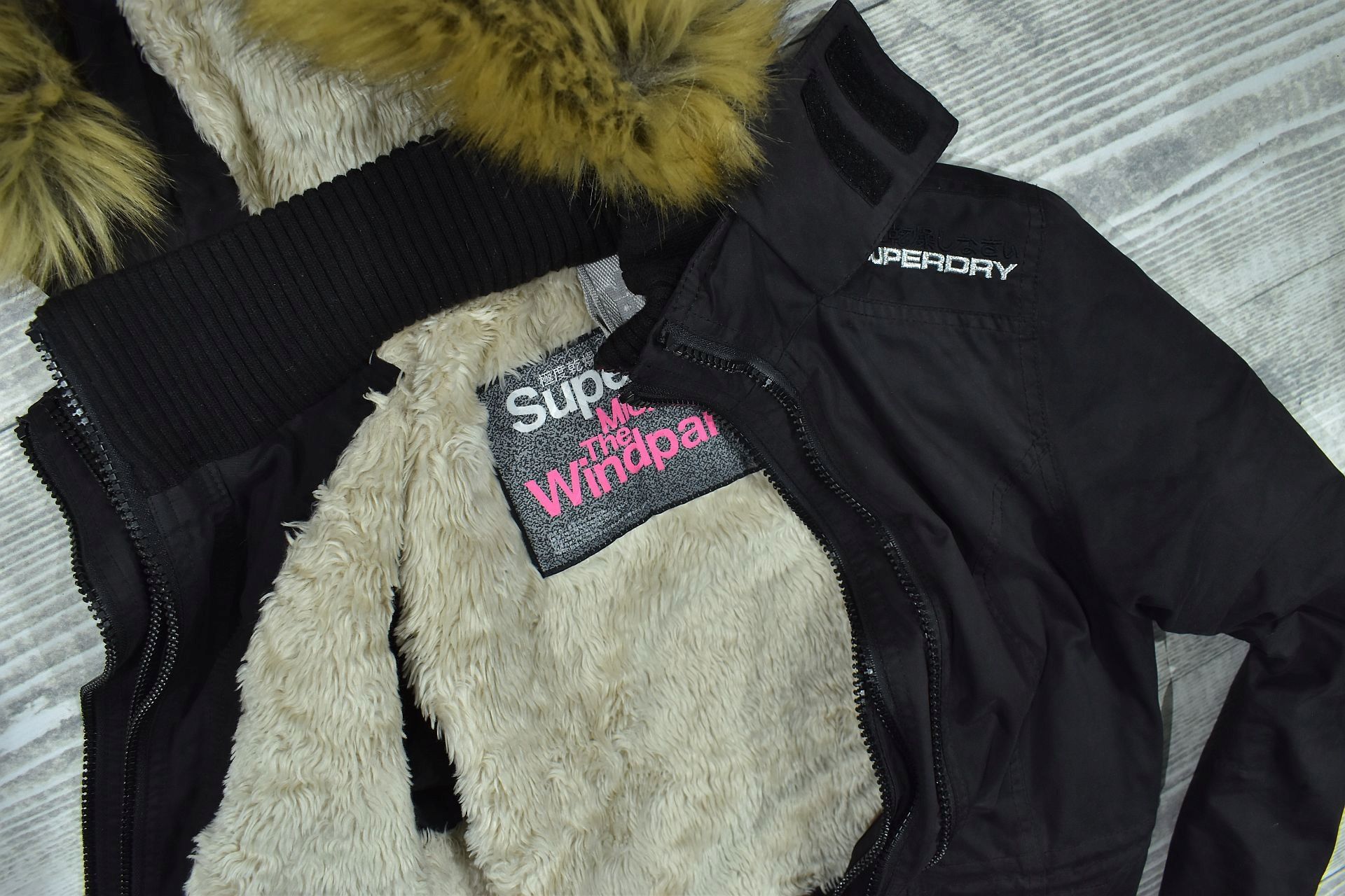 SUPERDRY Microfibre Windparka Kurtka Damska / S