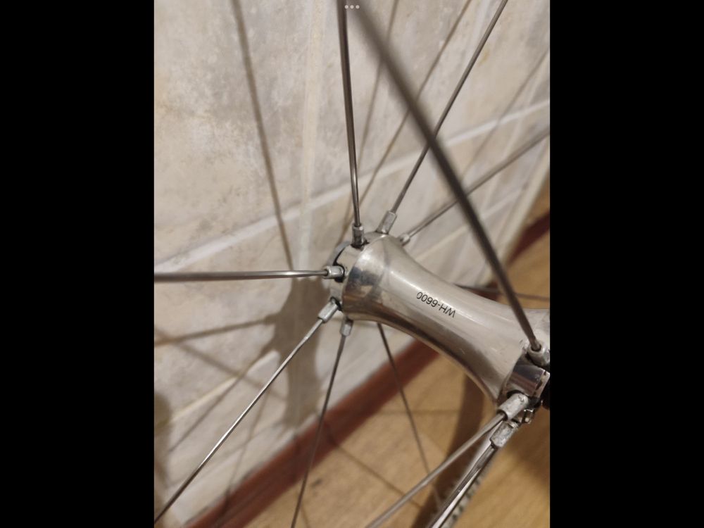 Колеса шоссейные 28 дюймов shimano ultegra WH-6600