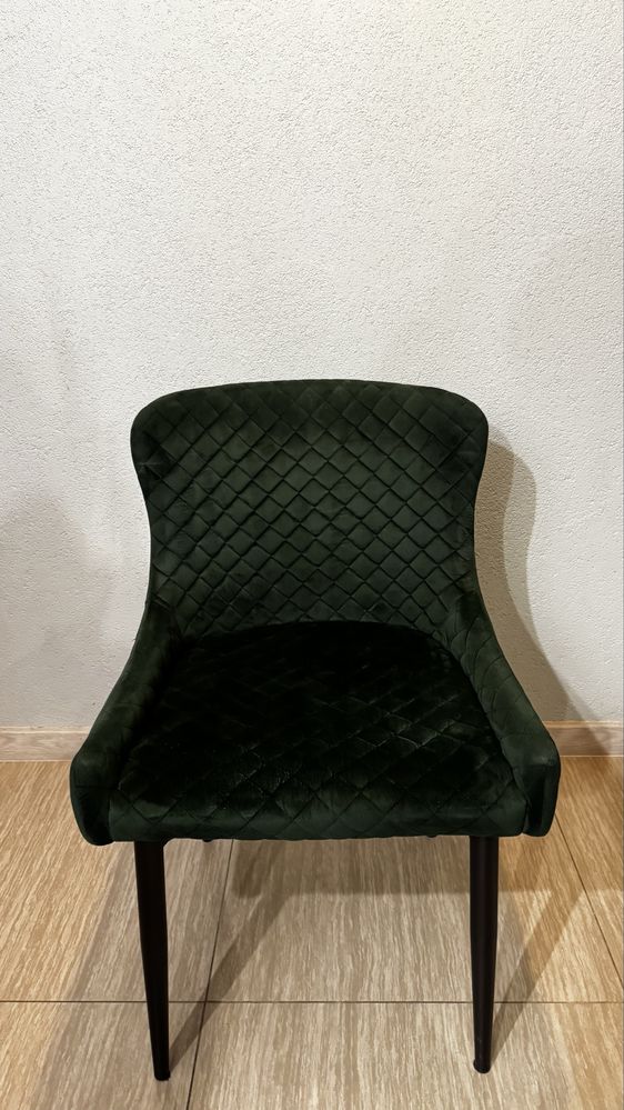 Krzesla do stolu jadalnego lub salonu PEBRINGE