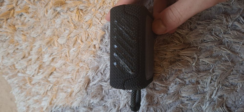 Coluna JBL go3  LER DESCRI