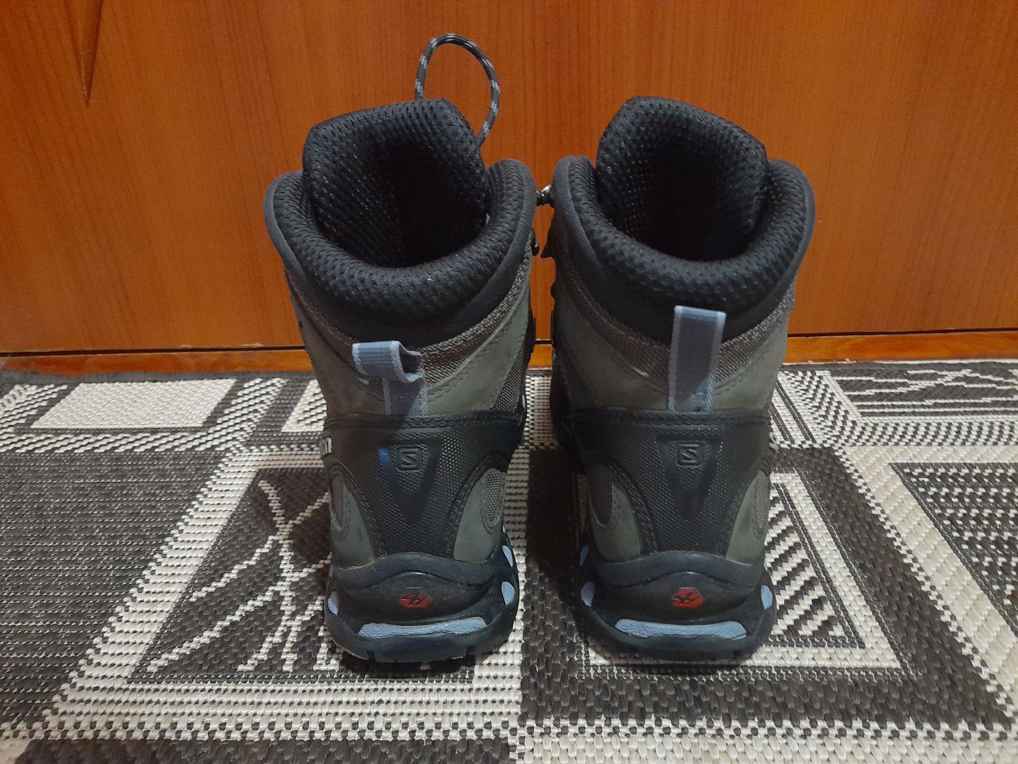 Оригинал Треккинговые ботинки Salomon Gore-tex, 40( 25 см )