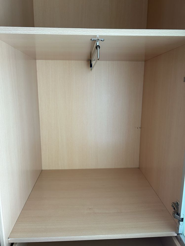 Armário com porta e 6 gavetas