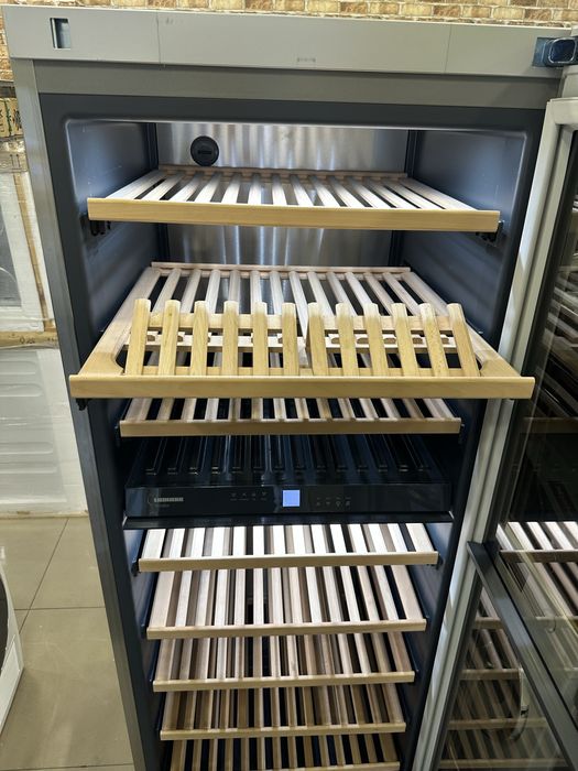 Liebherr WTes 5972 Холодильник для вина(Винна шафа) Лед світло.Сенсор