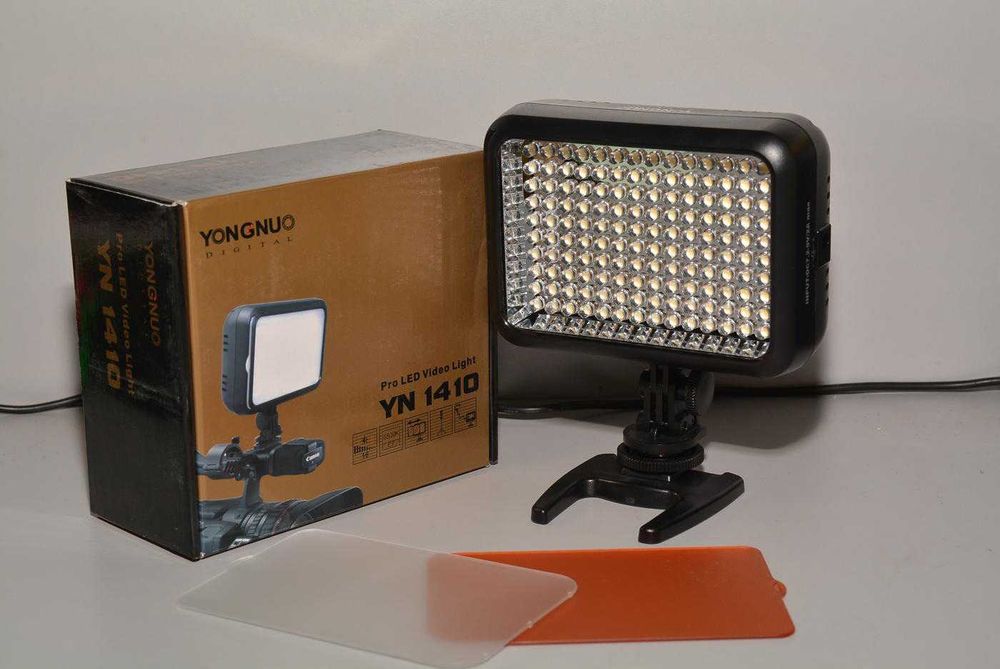 Накамерный свет LED - осветитель, видео-свет YONGNOU YN 1410