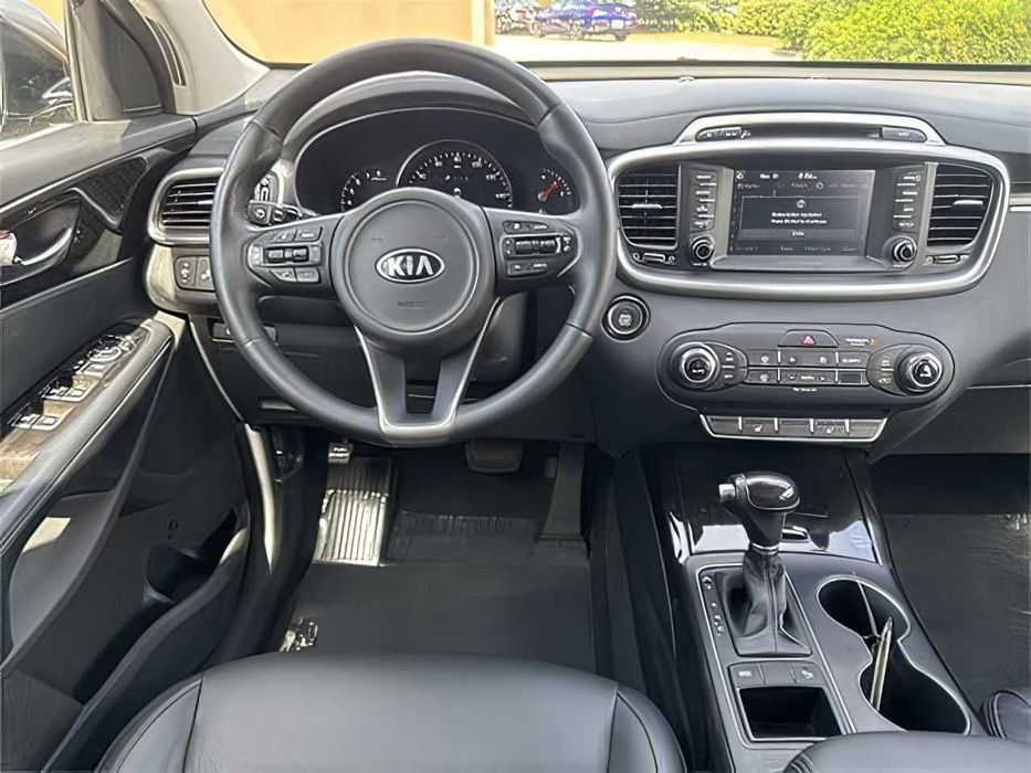 Kia Sorento      2017