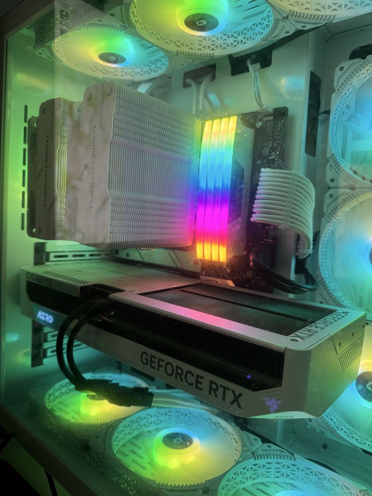 PC Gaming | RTX 4070 TI | Intel I7 | 64GB Ram | Branco/White