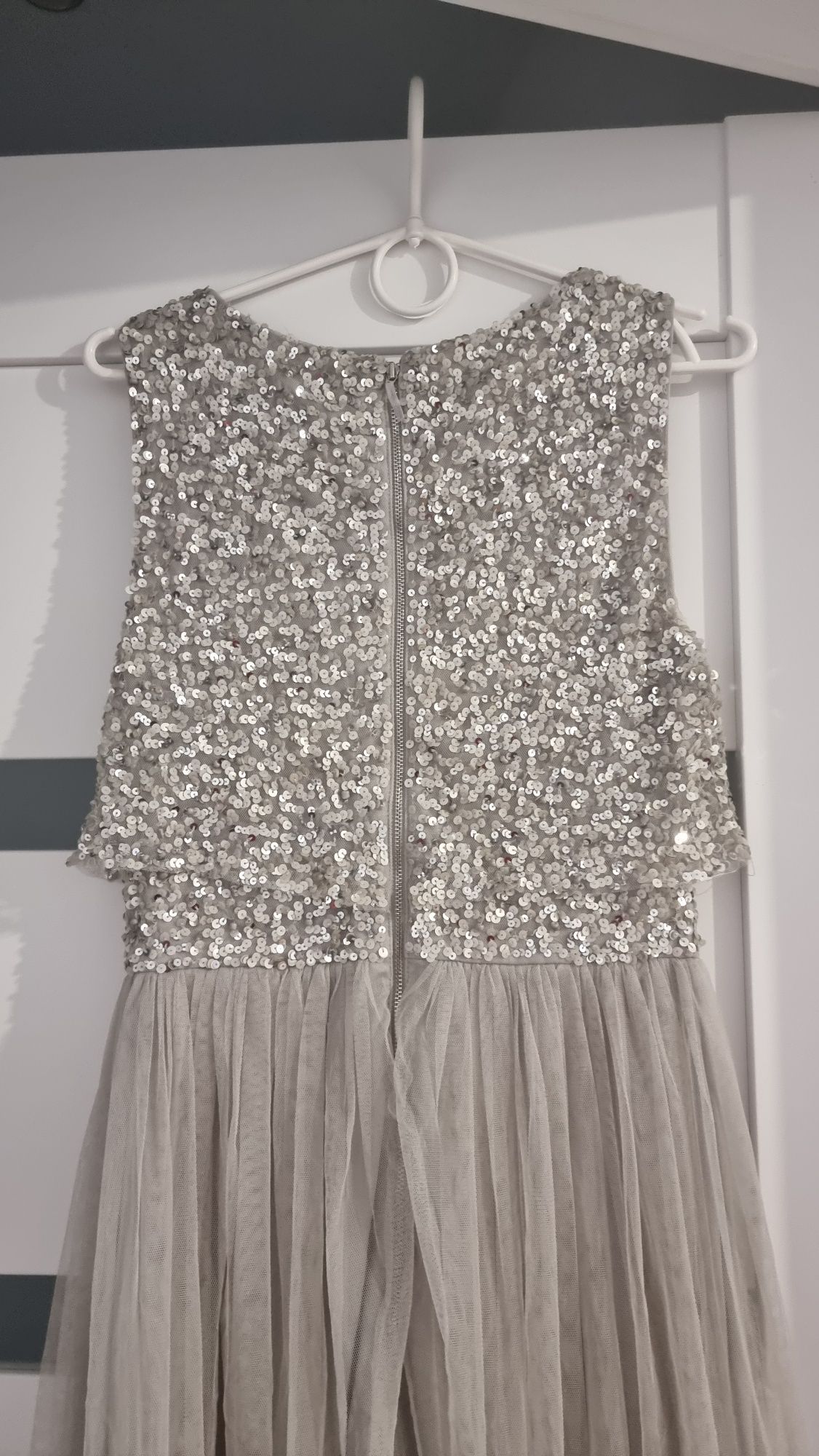 Maya r. 34 deluxe sukienka srebrna z topem asos