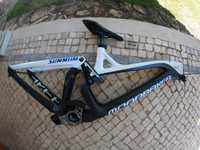 Downhill quadro Mondraker