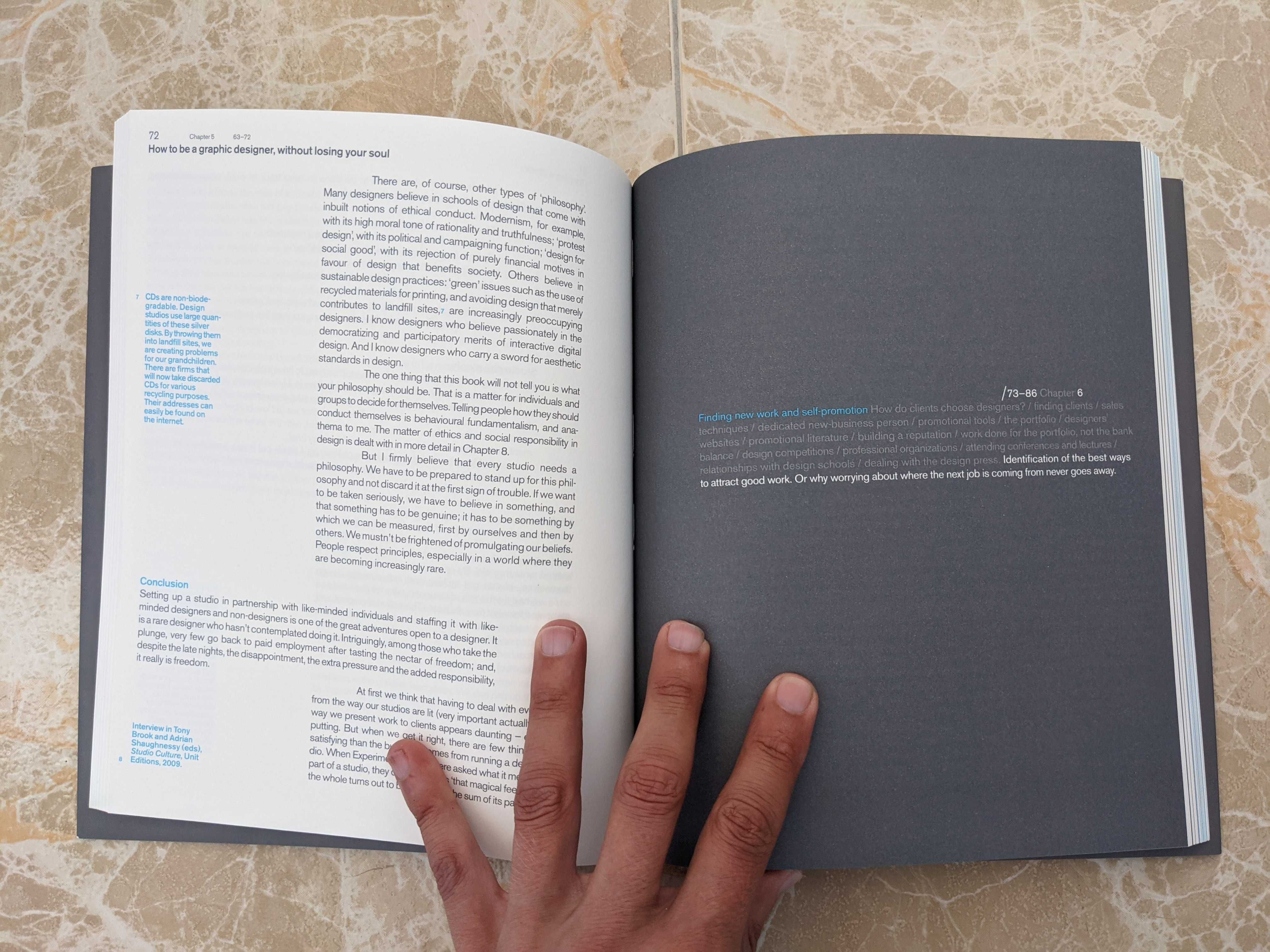 Livro How to be a Graphic Designer, Without Losing Your Soul