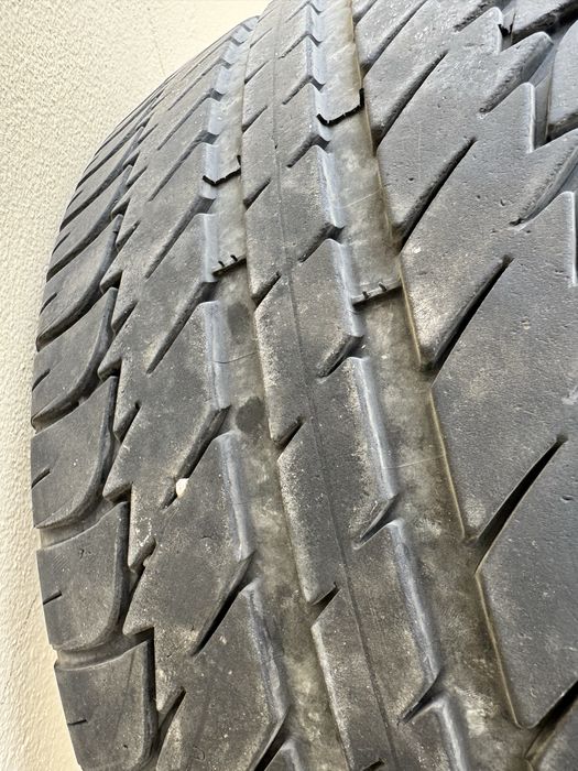 Pneus 225/40 R18 de inverno semi novos