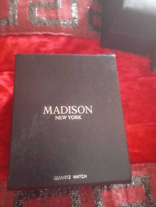 à venda: 
relógio masculino quartz MADISON.