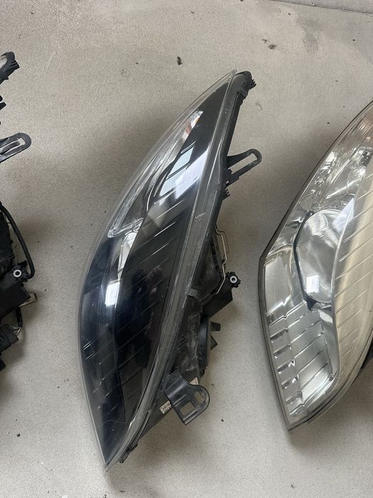 Фара передняя Renault Megane 3