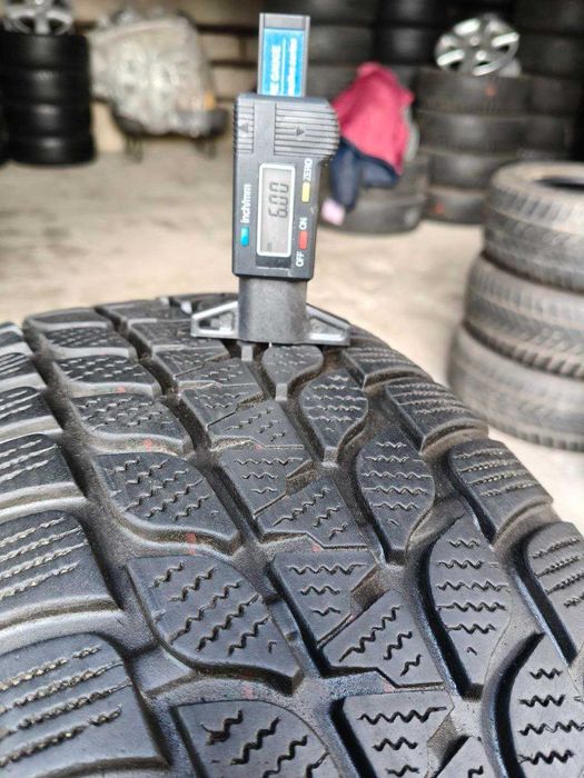 Bridgestone Blizzak LM25 195/60r16 made in France 2шт, 6мм, ЗИМА