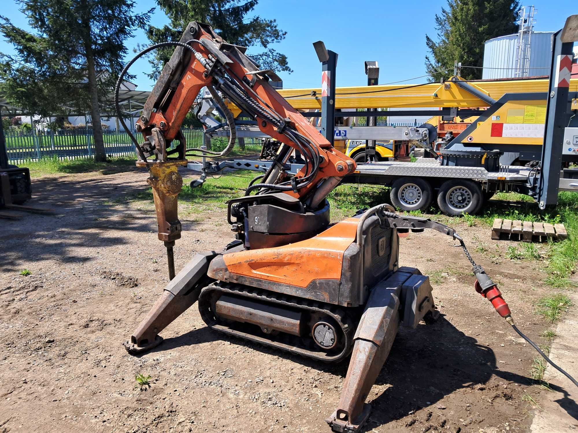 robot Wyburzeniowy Husqvarna DXR140 + młot SB152 (Brokk)
