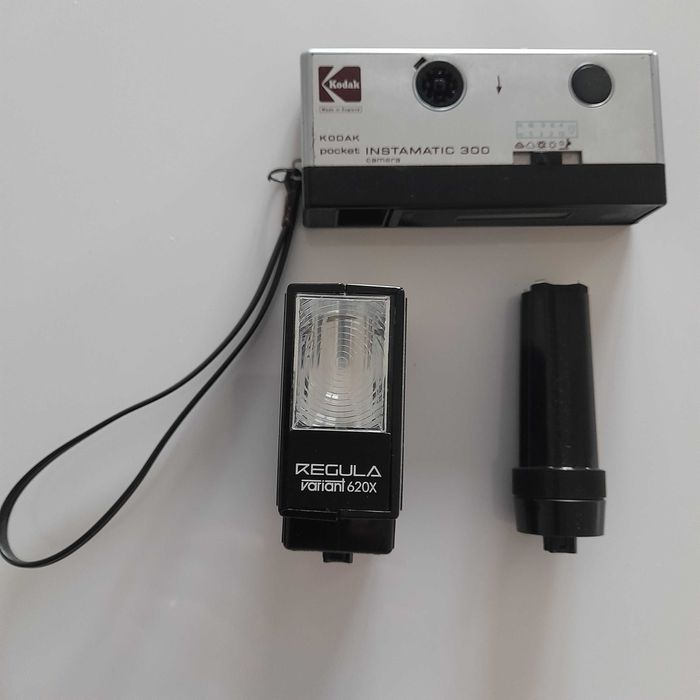 Máquina fotográfica KODAK Pocket Instamatic 300