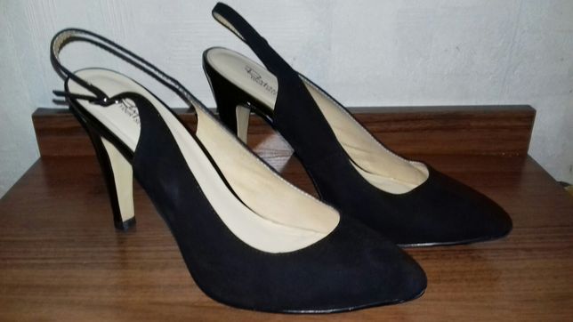 Туфли женские замшевые Respect 39 размер , цвет чёрный.