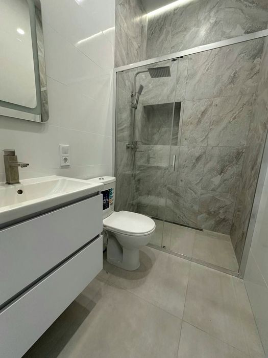 Продам Срочно! 2-х комн. НОВОСТРОЙ С РЕМОНТОМ !