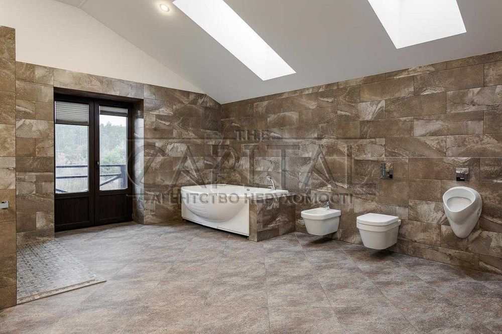 Продаж 2-поверхового будинку 1004 м2, Старі Петрівці, Вишгородський рн