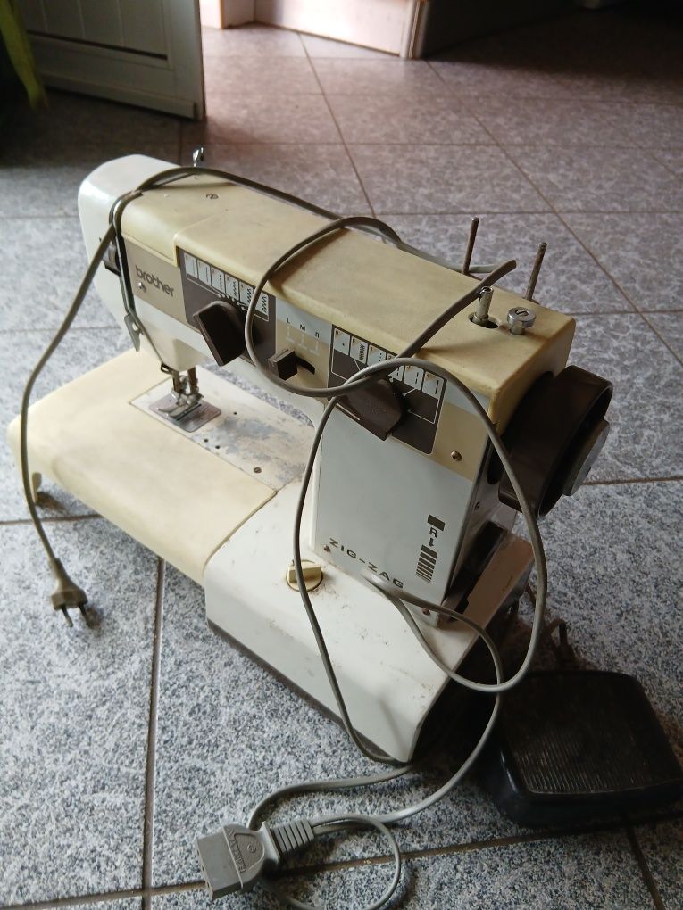 Máquina de costura