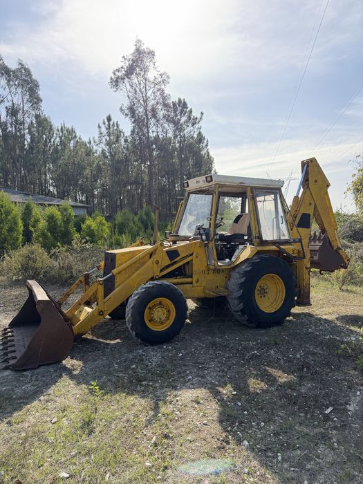 Retroescavadora JCB 3cx