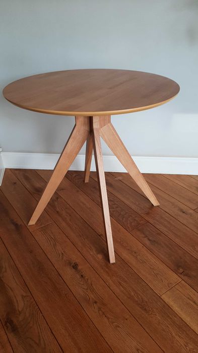 Okrągły Drewniany Stół (80 cm) Sekiz, SKLUM